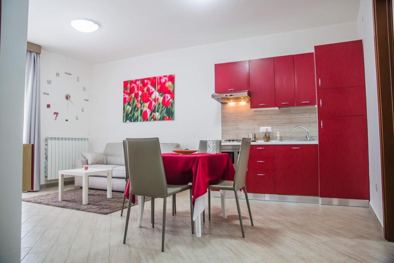 Aparthotel Palazzo Archeo Pompei Esterno foto